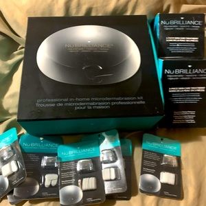 Microderm abrasion machine